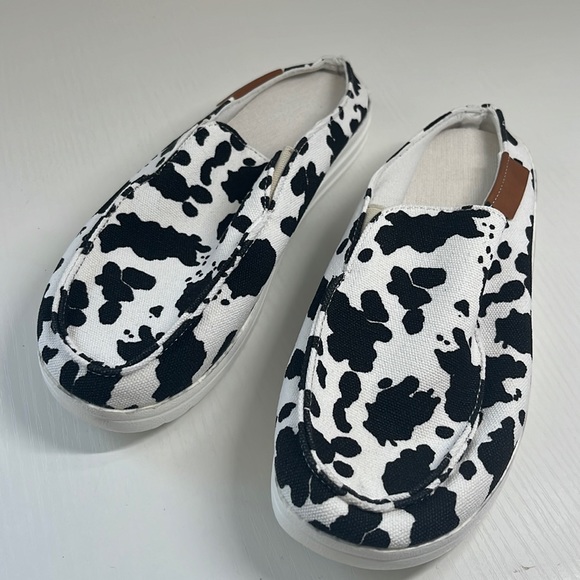 New comfortable no name slip on slippers - Picture 3 of 4